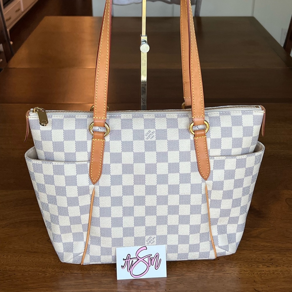 Louis Vuitton Totally PM